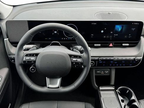 New 2025 Hyundai Ioniq 5 SEL image 17