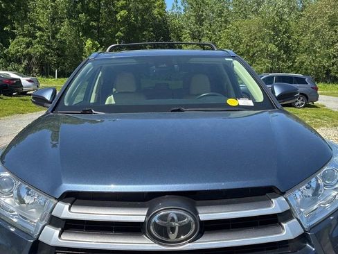 Used 2017 Toyota Highlander XLE AWD/4WD image 15