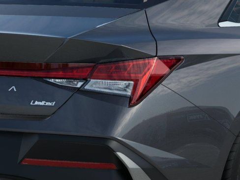 New 2026 Hyundai Elantra Limited image 48
