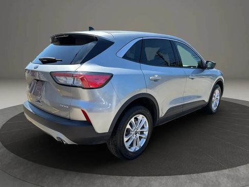 Used 2022 Ford Escape SE w/ Convenience Package AWD/4WD image 5