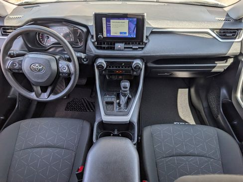 Used 2024 Toyota RAV4 XLE FWD image 4