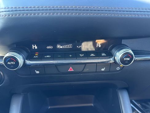 Used 2025 MAZDA MAZDA3 s image 19