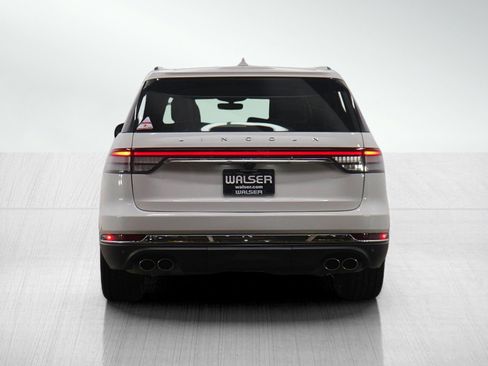 Used 2021 Lincoln Aviator Reserve w/ Equipment Group 202A image 4