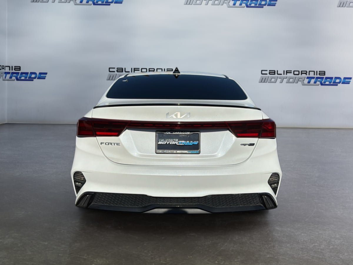 Used 2024 Kia Forte GT-Line FWD image 6
