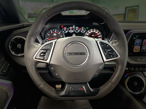 Used 2018 Chevrolet Camaro ZL1 RWD image 18