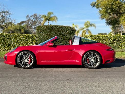 Used 2017 Porsche 911 Targa 4S image 2