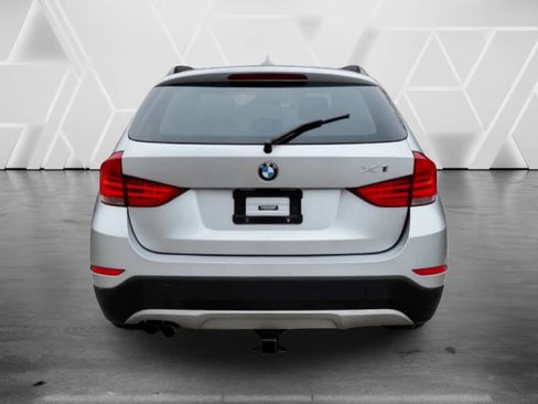 Used 2015 BMW X1 sDrive28i image 9