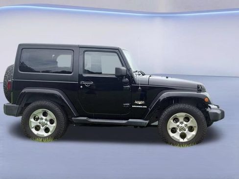 Used 2013 Jeep Wrangler Sahara w/ Connectivity Group AWD/4WD image 5