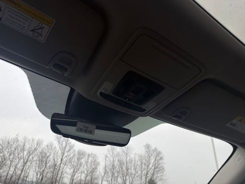 Used 2026 Honda Pilot Touring image 14