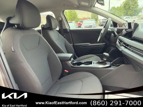 New 2026 Kia K4 FWD image 11