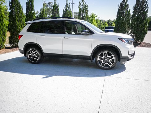 Certified 2023 Honda Passport Elite image 11