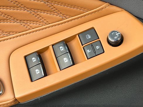 Certified 2020 Toyota Avalon Limited image 14