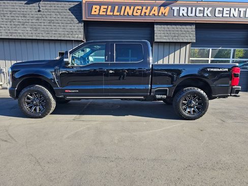 Used 2024 Ford F350 Lariat w/ Lariat Ultimate Package AWD/4WD image 2