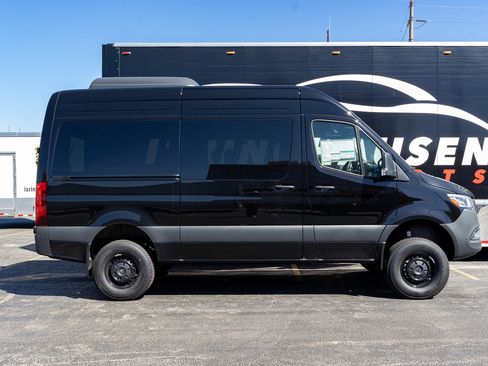 New 2024 Mercedes-Benz Sprinter 2500 image 8
