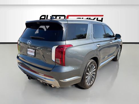 Used 2023 Hyundai Palisade Calligraphy image 7