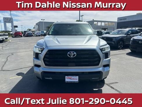 Used 2023 Toyota Sequoia SR5 w/ SR5 Premium Package AWD/4WD image 4