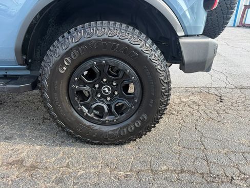 Used 2024 Ford Bronco Wildtrak AWD/4WD image 12