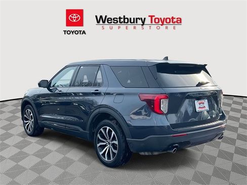 Used 2022 Ford Explorer ST-Line image 11