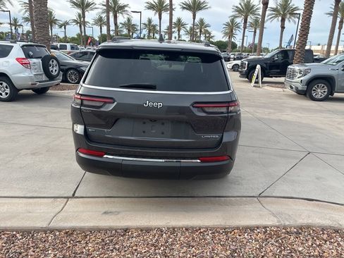 Used 2021 Jeep Grand Cherokee L Limited image 6