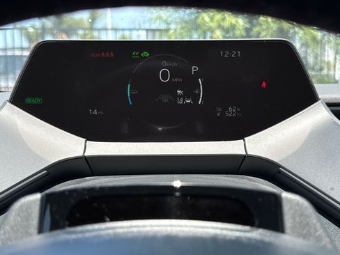 New 2026 Toyota Prius Plug-In Hybrid FWD image 32