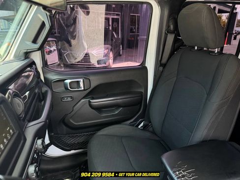 Used 2021 Jeep Wrangler Unlimited Sport AWD/4WD image 26