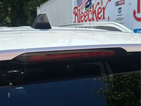 Used 2020 Chevrolet Equinox LT image 19