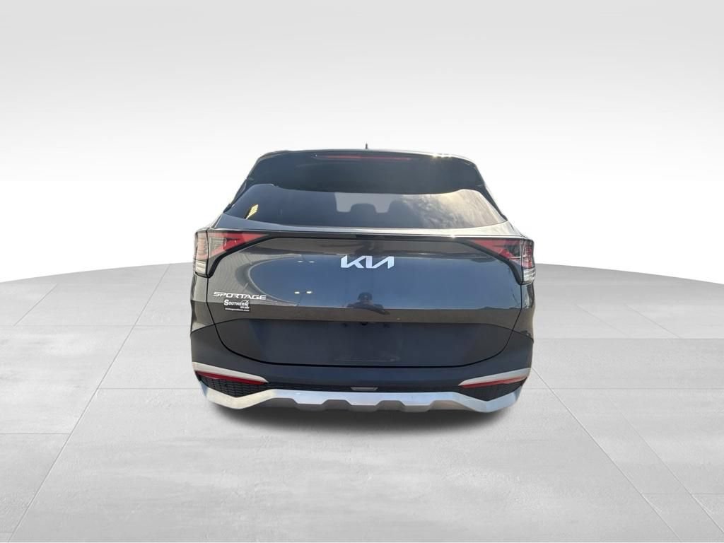 Used 2023 Kia Sportage EX FWD image 5