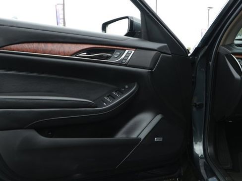 Used 2018 Cadillac CTS Luxury image 25