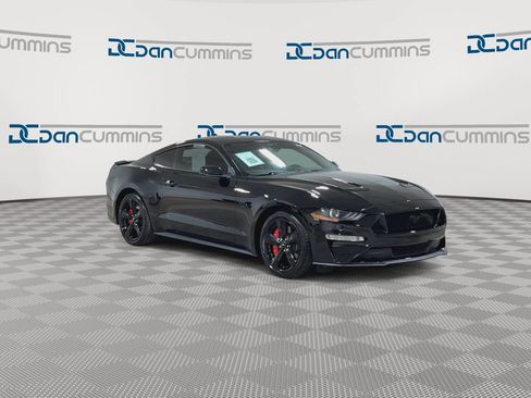 Used 2021 Ford Mustang GT Premium w/ Equipment Group 401A RWD image 2