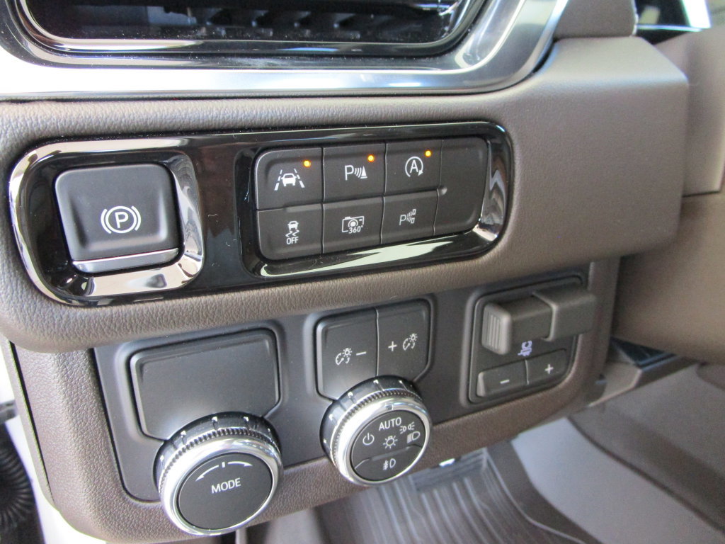 New 2026 GMC Yukon Elevation w/ Elevation Premium Package RWD image 33