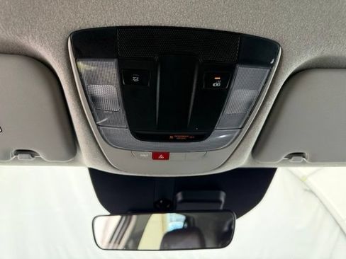 Used 2025 Kia Niro Wind w/ Wind Preserve Package FWD image 40