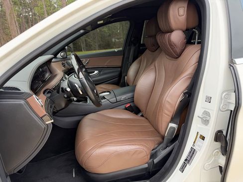 Used 2015 Mercedes-Benz S 550 Sedan image 10