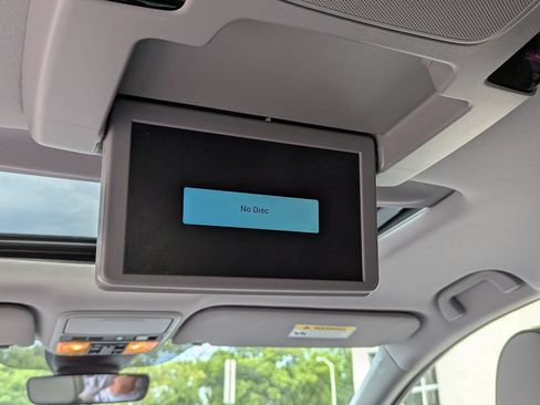 Used 2023 Honda Odyssey Elite image 43