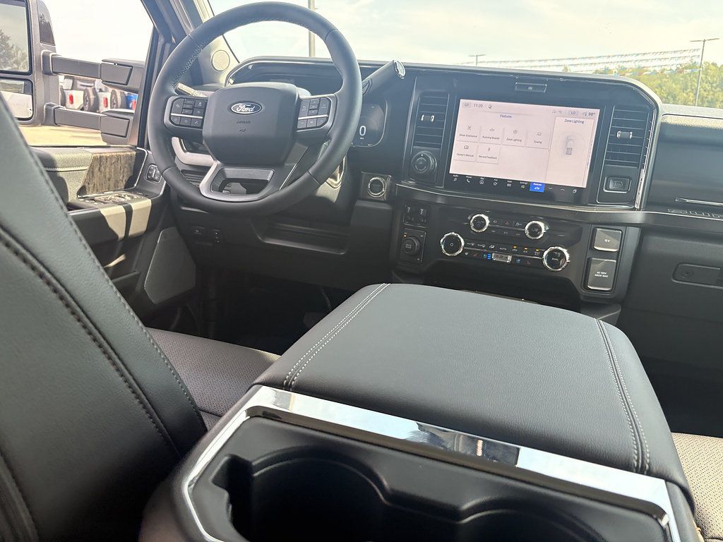 New 2027 Ford F250 Lariat w/ Lariat Ultimate Package AWD/4WD image 24