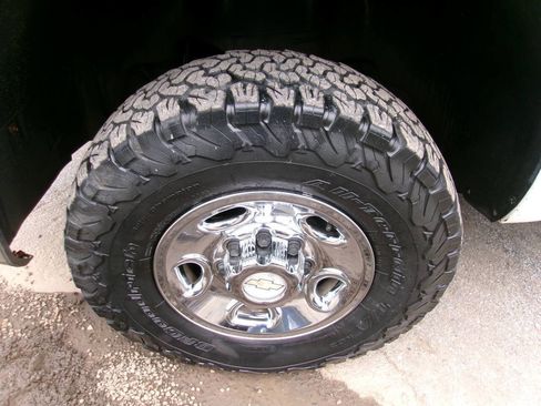 Used 2010 Chevrolet Silverado 2500 W/T AWD/4WD image 10