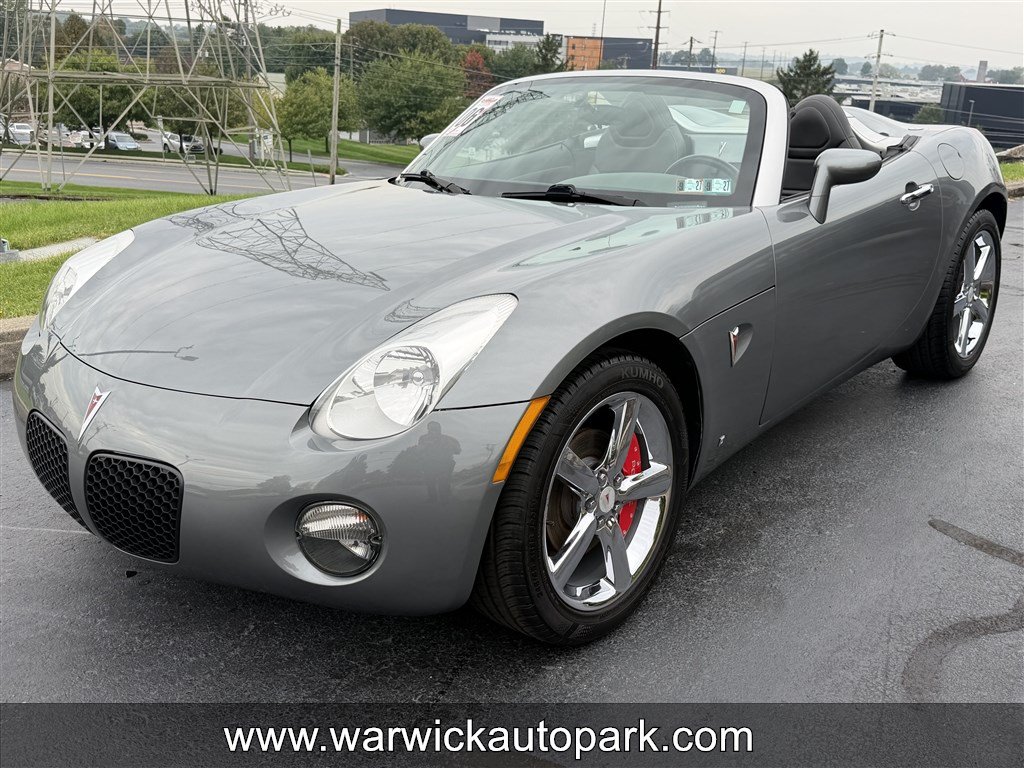 Used 2006 Pontiac Solstice Convertible w/ Premium Package RWD image 5
