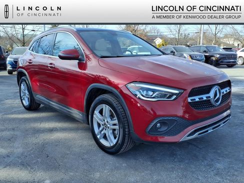 Used 2021 Mercedes-Benz GLA 250 4MATIC image 1