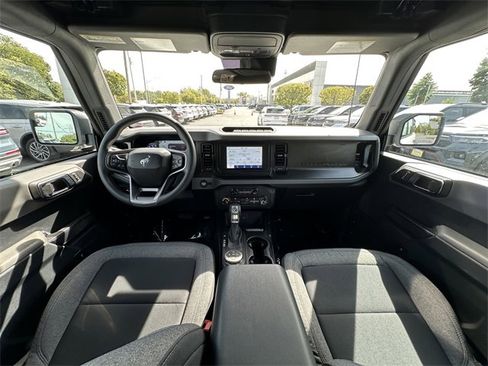 Certified 2021 Ford Bronco 4-Door w/ Sasquatch Package image 3