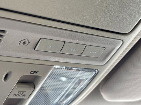 Used 2017 Honda CR-V Touring image 27