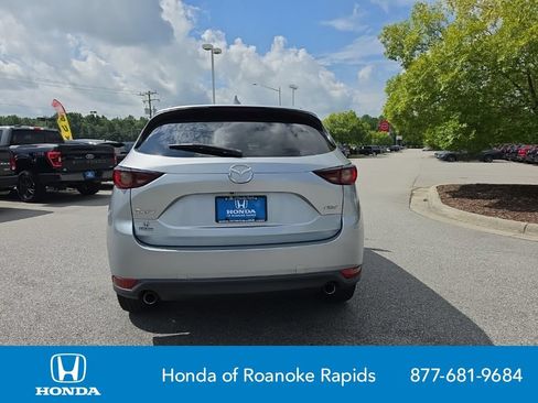 Used 2018 MAZDA CX-5 Touring w/ Preferred Equipment Package FWD image 4