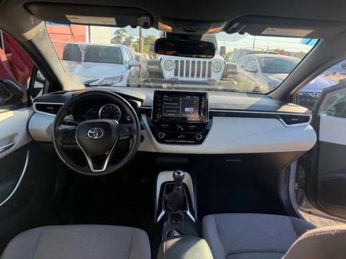 Used 2021 Toyota Corolla SE image 7