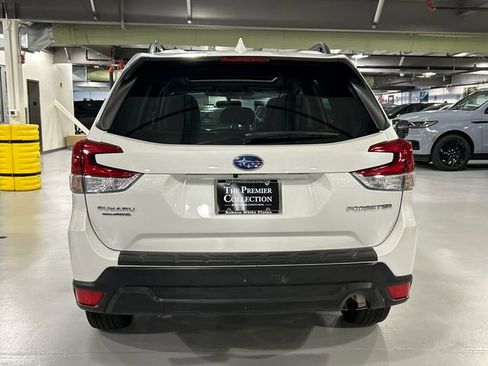 Used 2023 Subaru Forester Premium AWD/4WD image 3