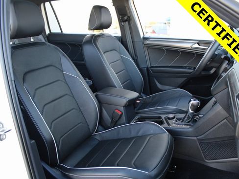 Certified 2023 Volkswagen Tiguan SEL R-Line image 28