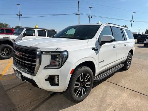 Used 2024 GMC Yukon XL AT4 w/ Technology Package AWD/4WD image 1