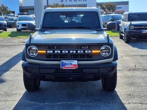 New 2025 Ford Bronco Big Bend image 2