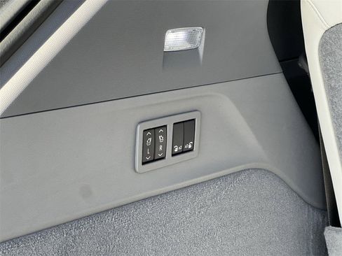 New 2026 Cadillac Escalade IQ Luxury 1 image 33