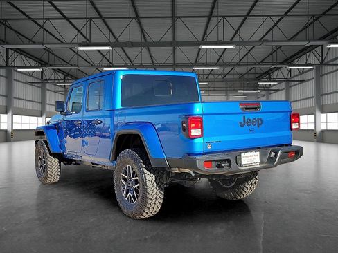 New 2025 Jeep Gladiator Sport image 5
