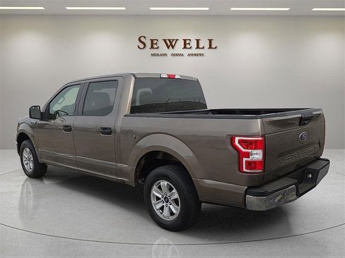 Used 2019 Ford F150 XLT image 3