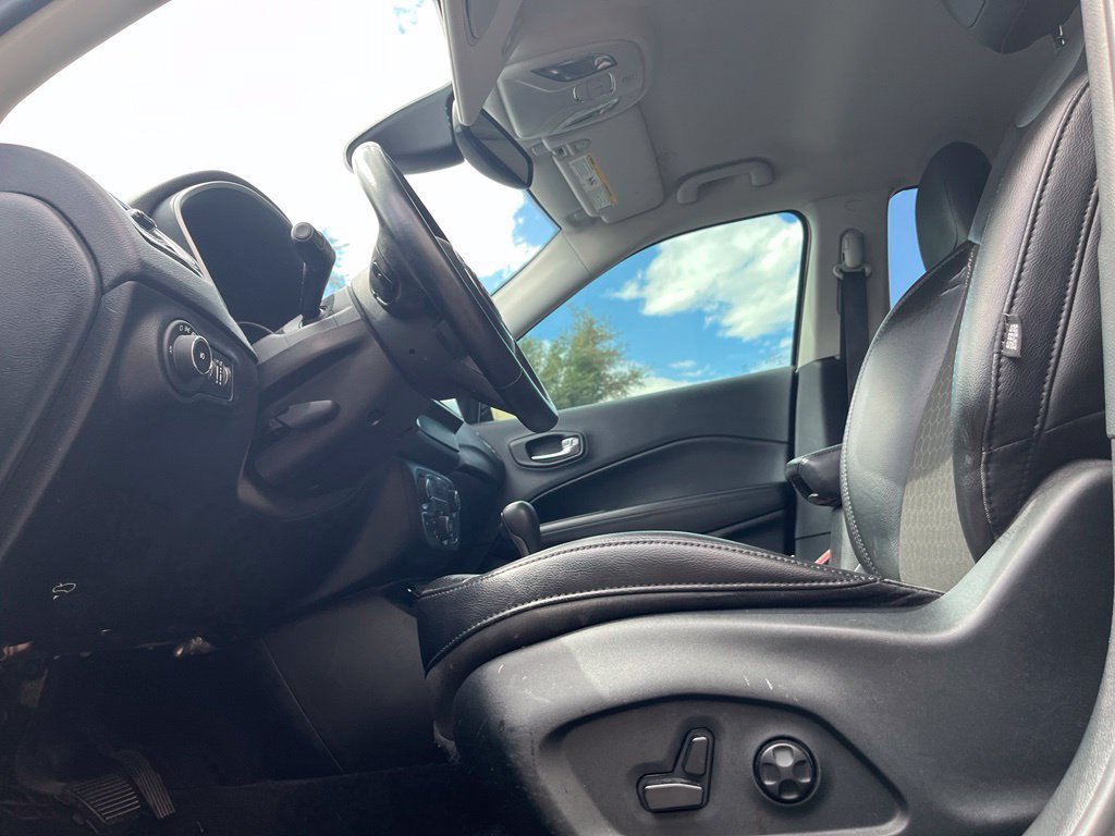 Used 2020 Jeep Compass Latitude AWD/4WD image 8