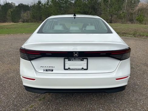 New 2026 Honda Accord SE image 8